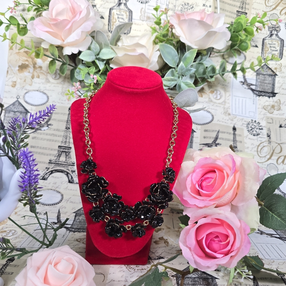 Talbots Black & Gold Statement Bib Necklace, Cascading Flowers. - Picture 4 of 12
